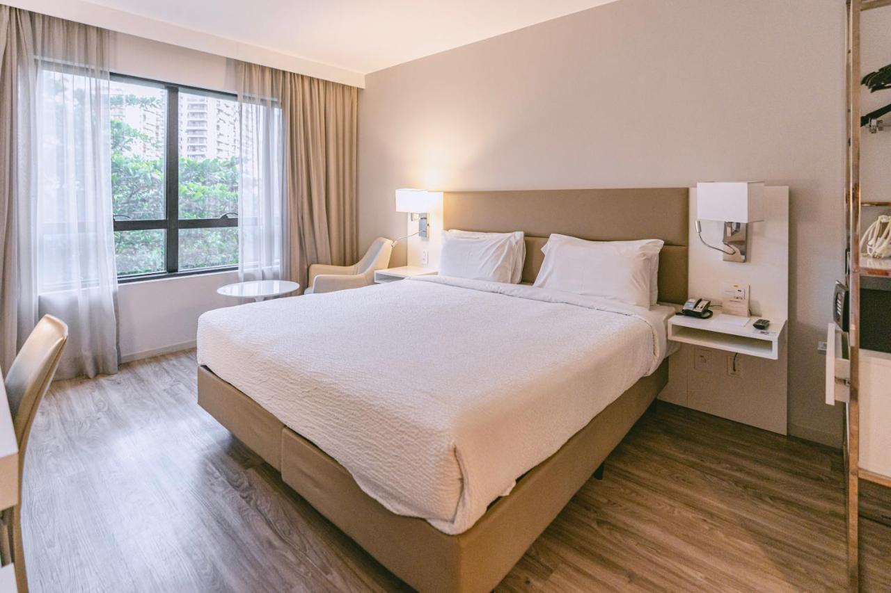 Radisson Rio De Janeiro Barra Hotel Exterior foto A room at the hotel