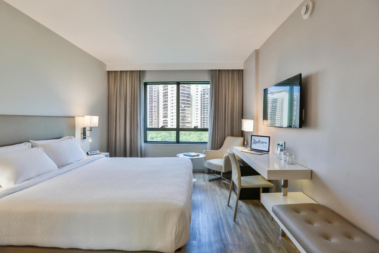 Radisson Rio De Janeiro Barra Hotel Exterior foto A room at the hotel